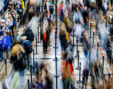 Receita do turismo internacional tem crescimento recorde em fevereiro