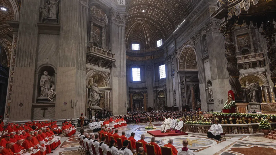 Ritual do Conclave define escolha do novo Papa após morte de Francisco