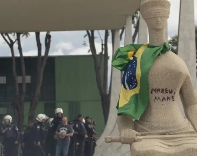 STF tem maioria por condenação de Débora Rodrigues por 8/1