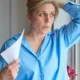 SUS oferece opções antigas e limitadas para reposição hormonal na menopausa, avaliam especialistas