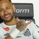 Santos aguarda aval de parceira para lançar 'camisa azul de Neymar'