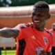 Sem Arboleda, defesa do São Paulo vai de trunfo de Zubeldía à dúvida
