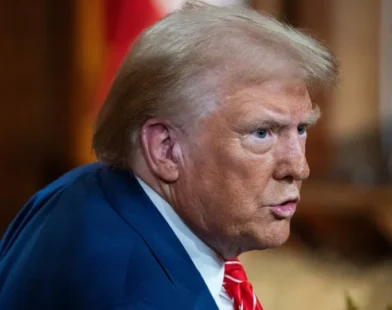 Sob ameaça de cortes, Harvard diz que não cumprirá exigências do governo Trump