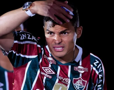 Thiago Silva sofre lesão e desfalca Fluminense por pelo menos um mês