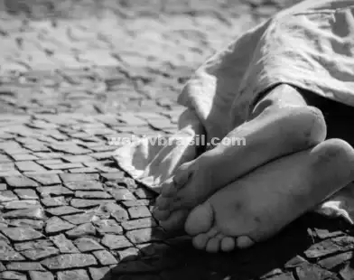 Três são presos sob suspeita de planejar transmissão de homicídio de morador de rua