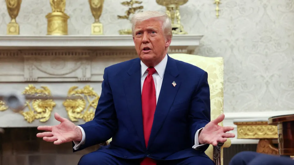 Trump reitera homenagem ao papa Francisco e diz que trará 'religião de volta para a América'
