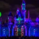 Turistas brasileiros reclamam de ingressos cancelados na Disney