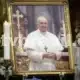 Vaticano confirma morte do papa por AVC e colapso cardiovascular