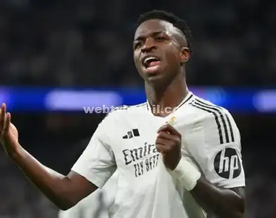 Vinícius Jr. exige ao Real Madrid que o trate como Cristiano Ronaldo