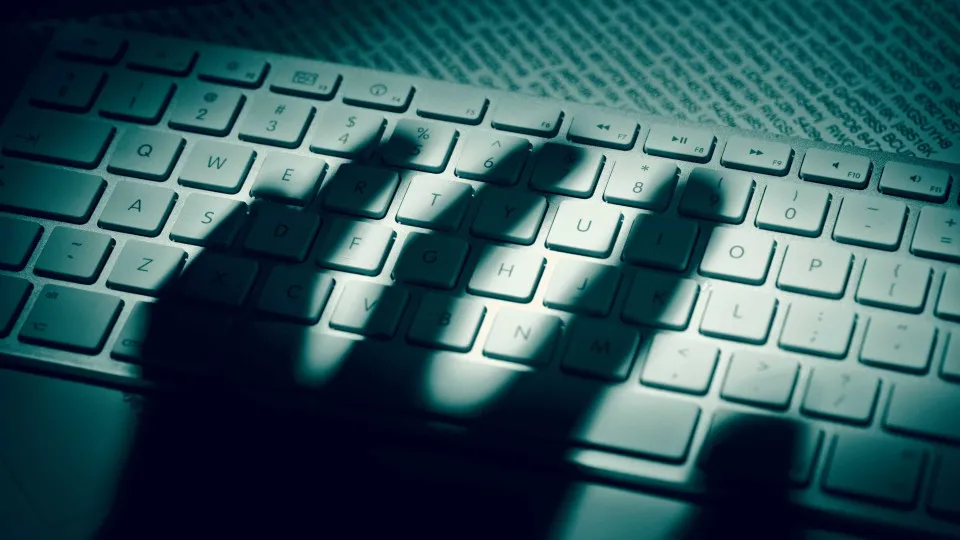 'Vírus' espião infecta PC e registra tudo o que você digita