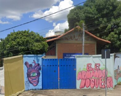 Aluna denuncia comentário racista de professor durante ensaio teatral em escola de Divinópolis | Centro-Oeste