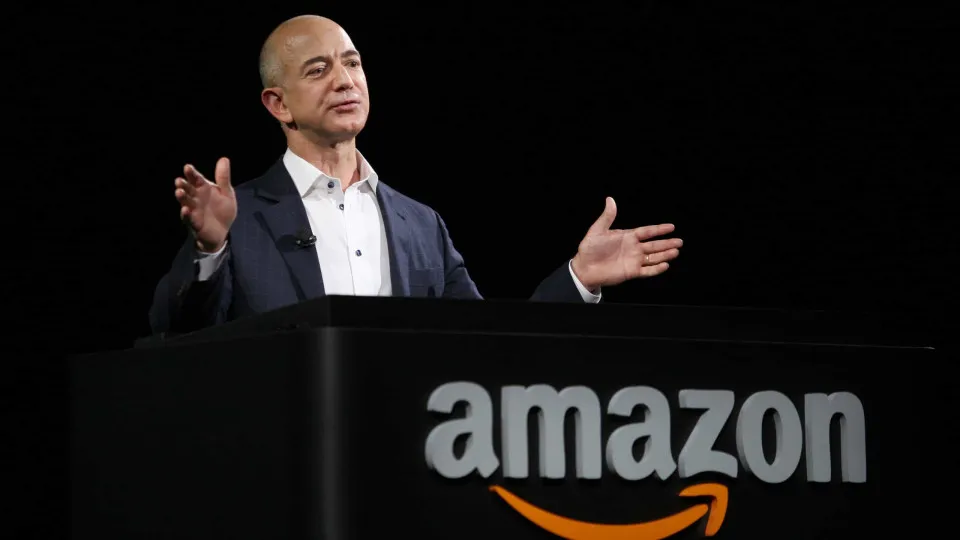 Amazon está aumentando investimento em publicidade no X de Elon Musk, diz jornal