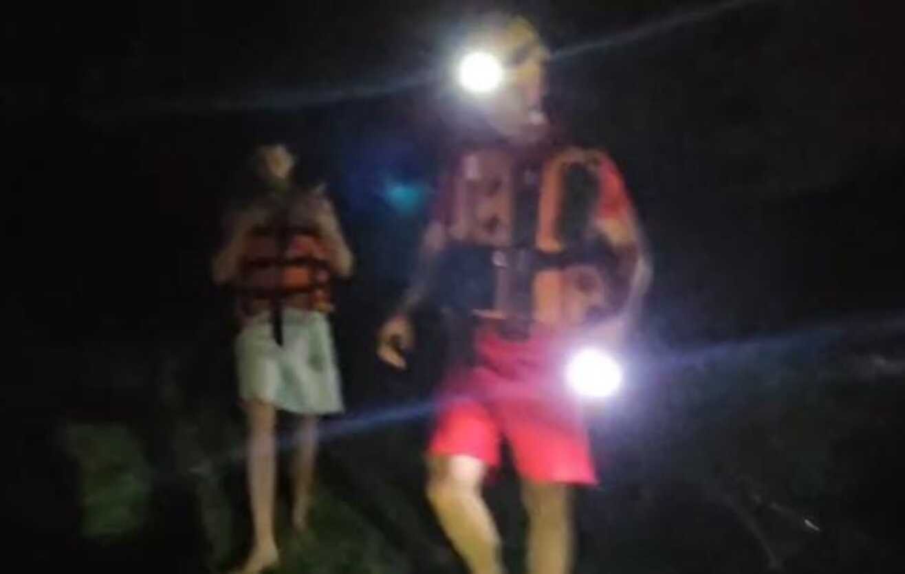 Amigos entram em rio com colchão inflável, são arrastados por correnteza e acabam ilhados em Nova Serrana | Centro-Oeste