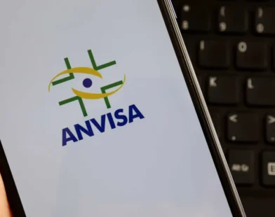 Anvisa proíbe venda de mais 47 pomadas de cabelo