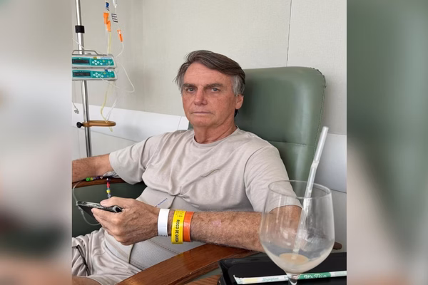 Após alta, Bolsonaro diz que irá a ato por anistia se “saúde permitir”