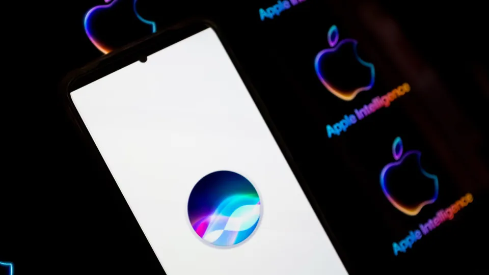 Apple pode liberar troca da Siri por outro assistente na Europa