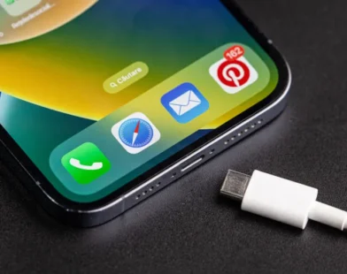Apple prepara iOS 18.2 com recurso de previsão de carregamento
