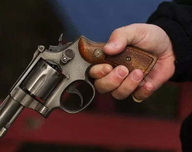 Aprovado projeto que autoriza compra de armas de fogo por produtor rural