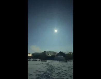 Asteroide 'transforma' noite em dia na Rússia; veja as imagens