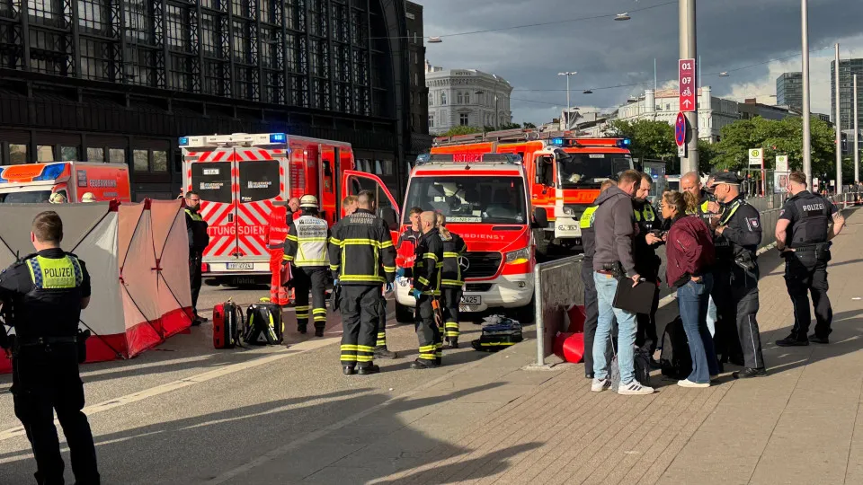 Ataque com faca deixa 12 feridos na Estação Central de Hamburgo