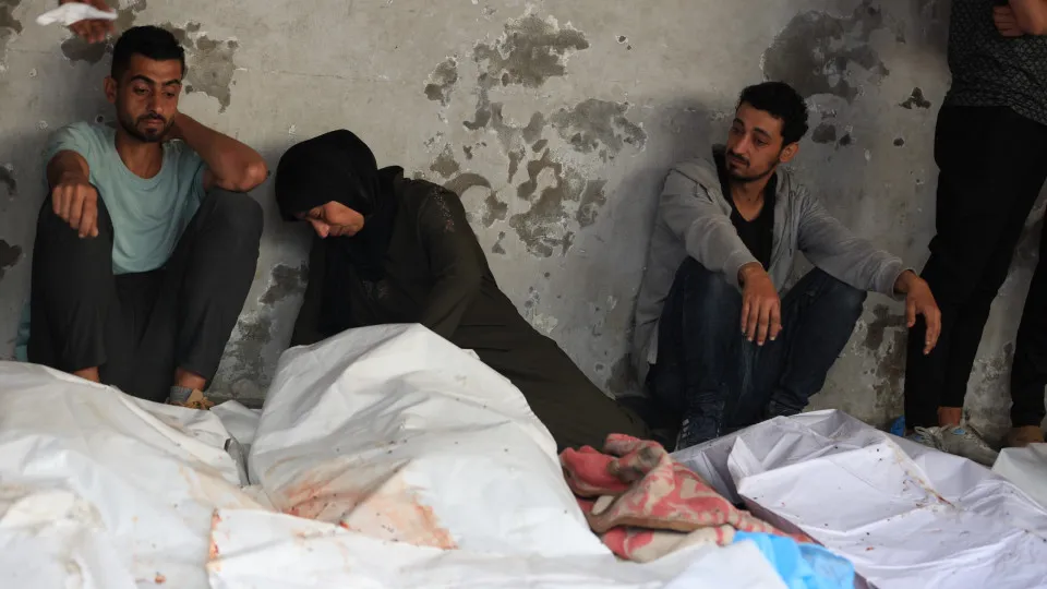 Ataque israelense a escola em Gaza deixa ao menos 20 mortos
