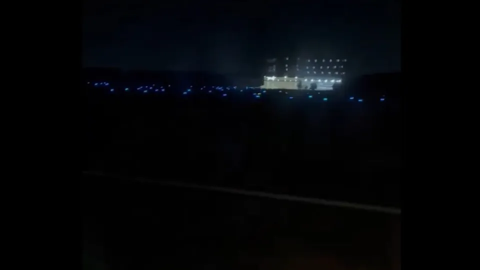 Avião colide com "carro na pista" em decolagem no Rio; veja as imagens
