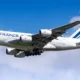 Avião da Air France volta a Paris após passageiro perder o celular