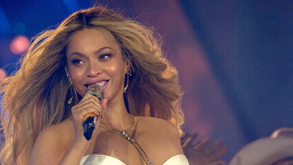 Beyoncé inicia turnê "Cowboy Carter" com show grandioso em Los Angeles