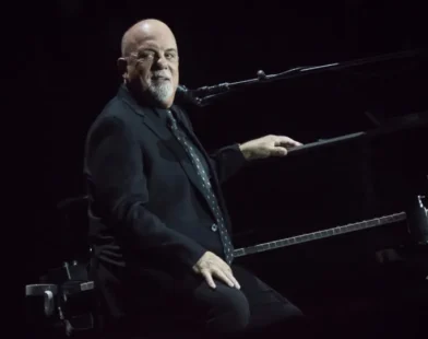 Billy Joel cancela turnê após diagnóstico de doença cerebral