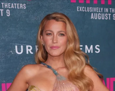 Blake Lively usa lei que protege acusadores de assédio contra Baldoni