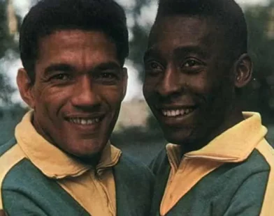 CBF esquece Garrincha em homenagem a camisas 7, é criticada e se 'retrata'