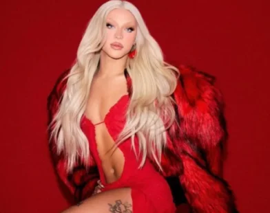 Canal francês se desculpa após censurar Pabllo Vittar na TV: "homofobia"