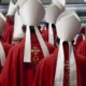 Cardeais preveem conclave curto mas nao excluem caixinha de surpresas.webp 80x80