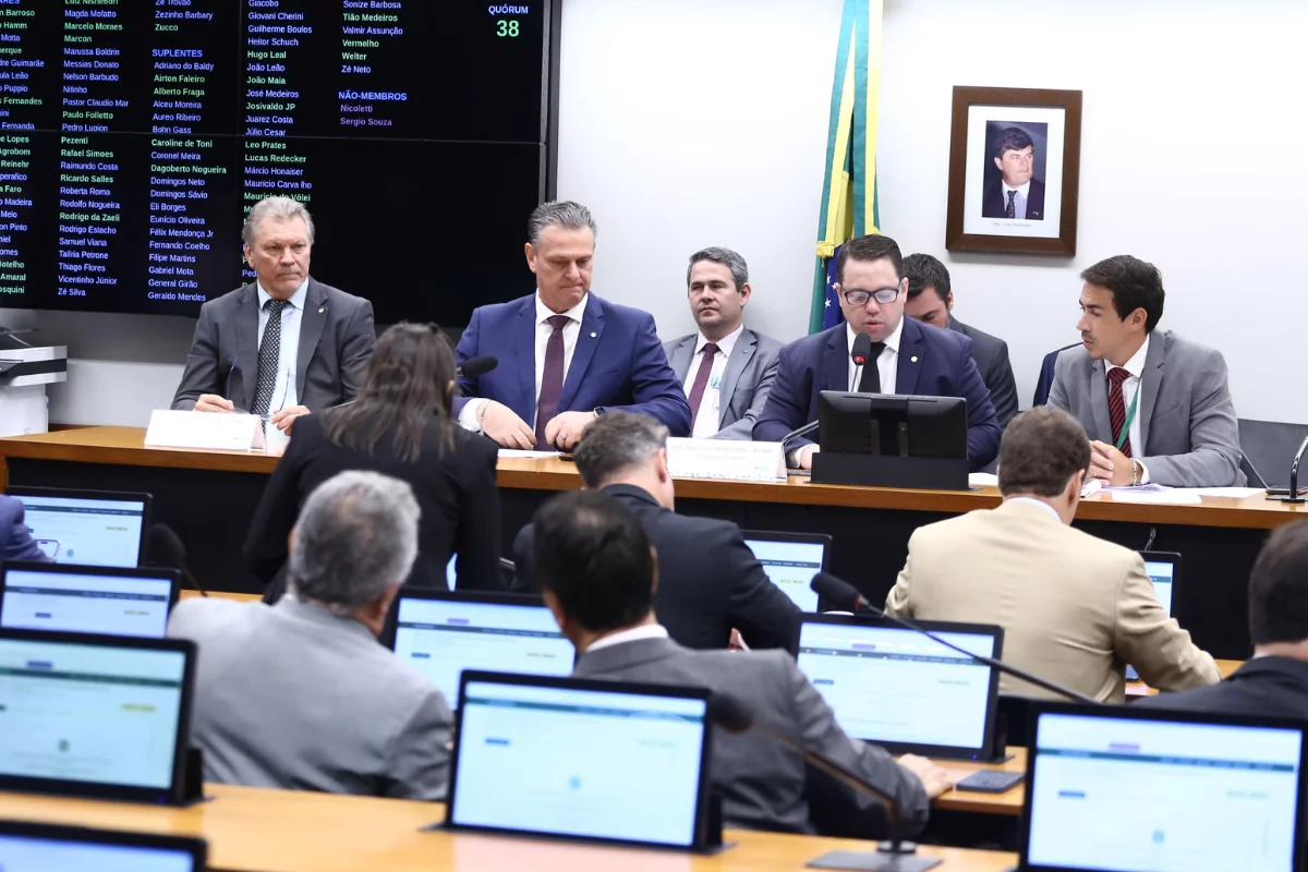 Carlos Fávaro descarta prorrogação de dívidas rurais para todo o Brasil