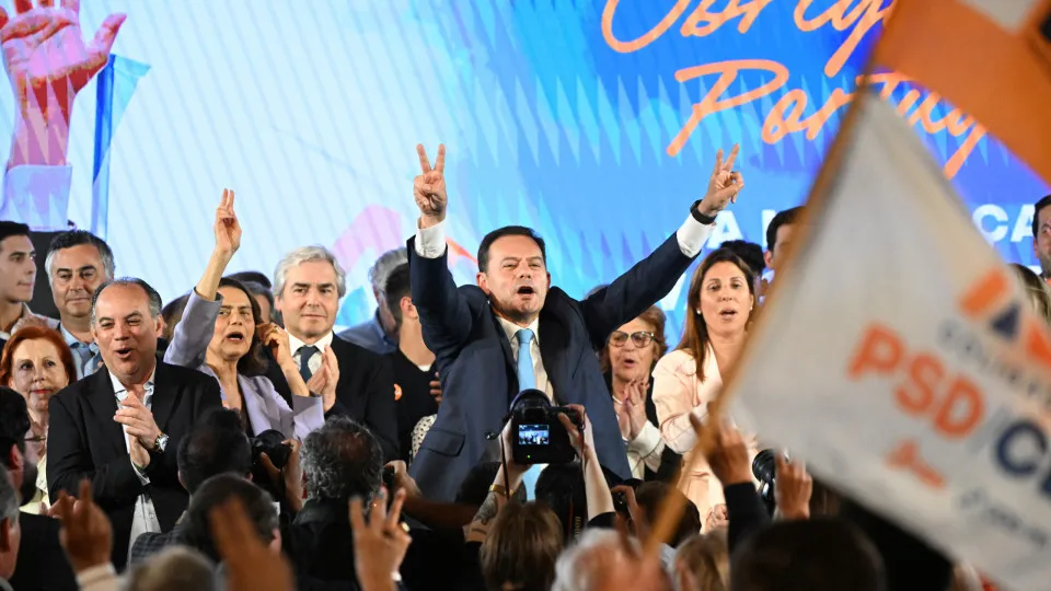 Centro-direita vence eleições legislativas em Portugal