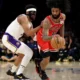 Chicago Bulls arrasa o Los Angeles Lakers no retorno de LeBron James após 7 jogos ausente