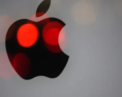 Cibersegurança: Apple pode pagar até um milhão de dólares a hackers