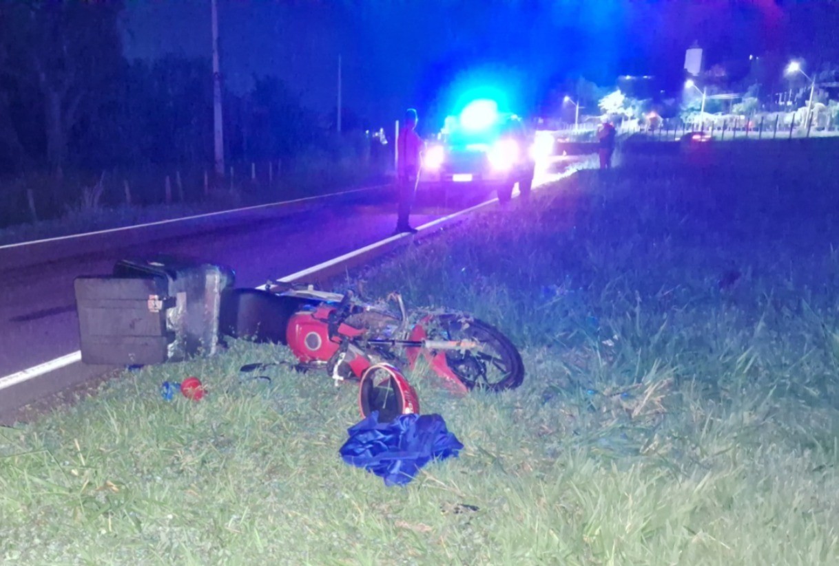 Ciclista que 'ziguezagueava' na MG-050 é atropelado por moto e morre em Itaúna | Centro-Oeste