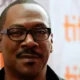 Com 'Um Tira da Pesada 4', Eddie Murphy resgata o carisma da franquia
