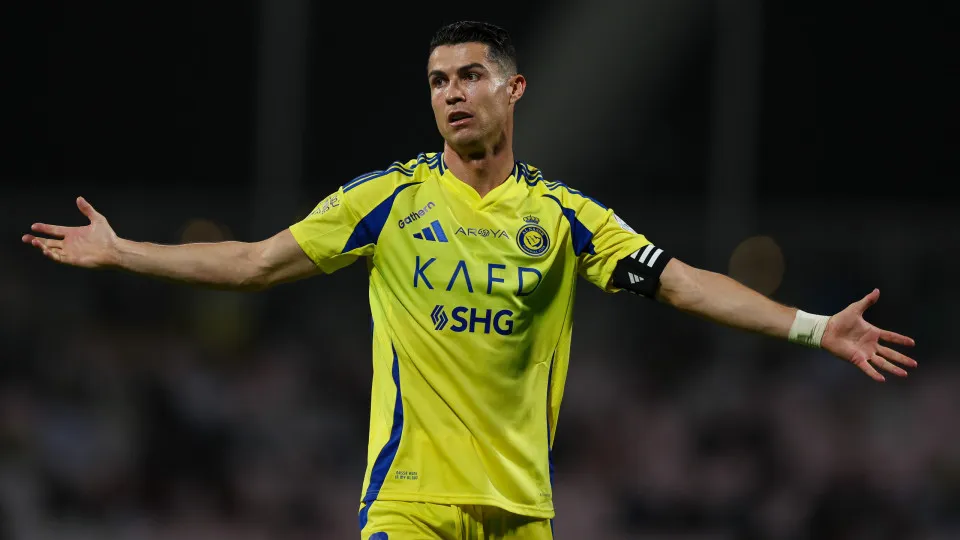 Cristiano Ronaldo fica a 69 gols do milésimo, mas diz que não foca em marca