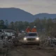 Desabrigados pela enchente em Porto Alegre enfrentam de fila a briga com vizinhos