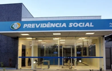 Diretoria do INSS virou alvo do centrão e epicentro da crise de fraudes em descontos