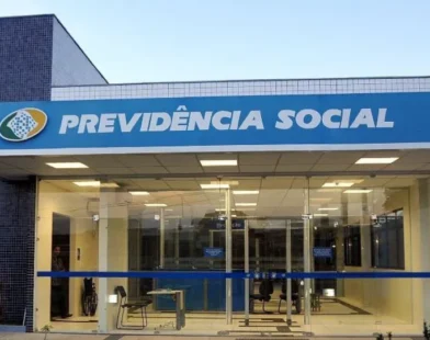 Diretoria do INSS virou alvo do centrão e epicentro da crise de fraudes em descontos