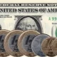 Dólar sobe com tarifas e dados locais no radar, mas queda da divisa no exterior limita