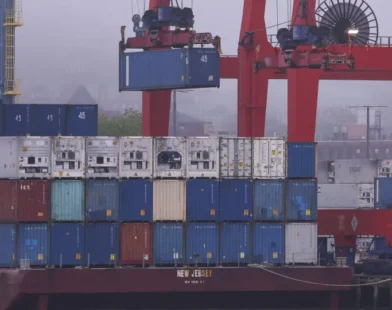 EUA e China suspendem taxas por 90 dias a partir de hoje