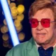 Elton John faz desabafo sobre perda de visão