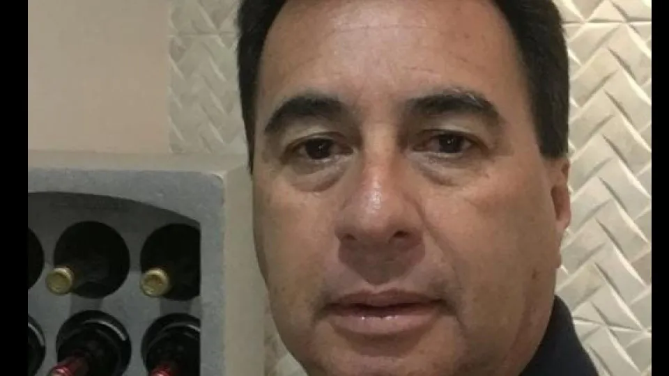 Empresário é encontrado morto com pés e mãos amarrados em Florianópolis