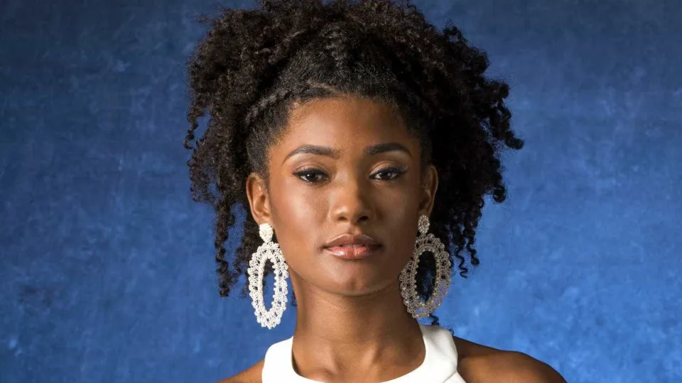 Erika Januza relembra período difícil na carreira: "Não tinha dinheiro"