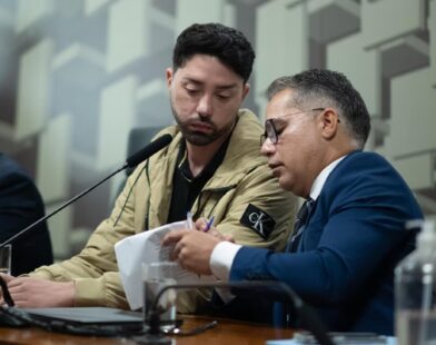 “Eu era evangélico, mas estou desviado”, diz Rico em CPI; vídeo
