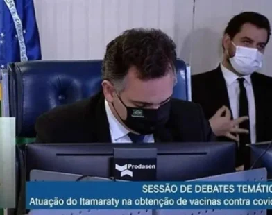 Ex-assessor de Bolsonaro é condenado por gesto racista no Senado